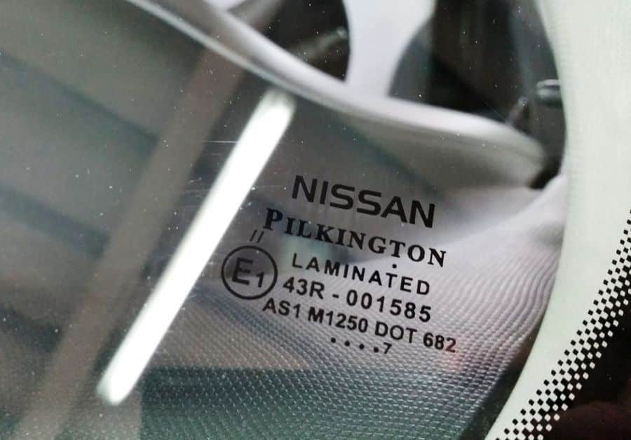 Pilkington przednia szyba do Nissan